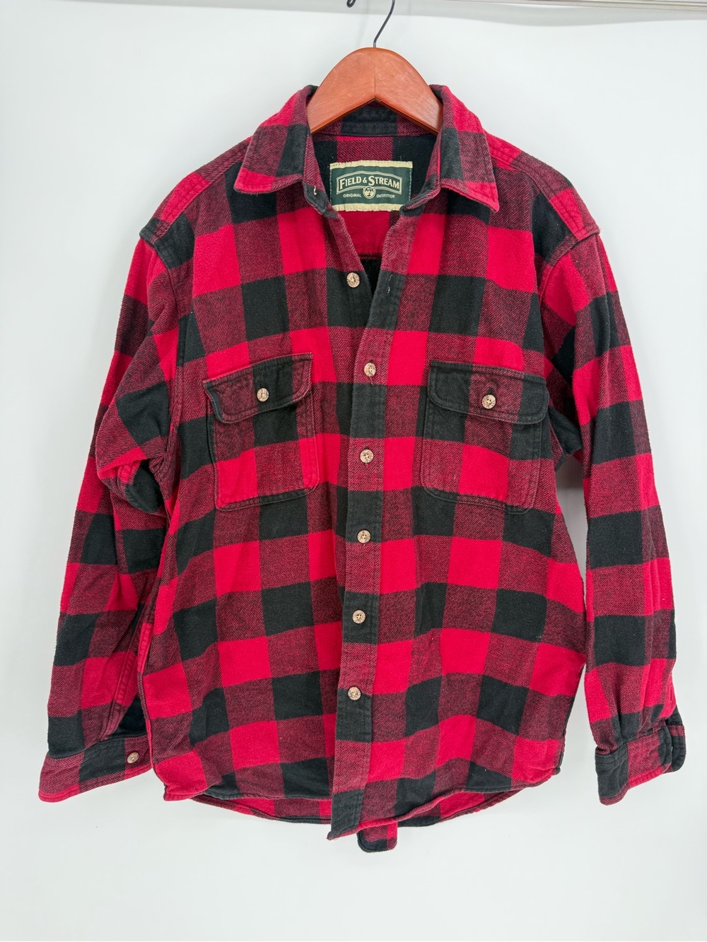 Field & Stream Red and Black Buffalo Plaid Button-Down Shirt fits like large